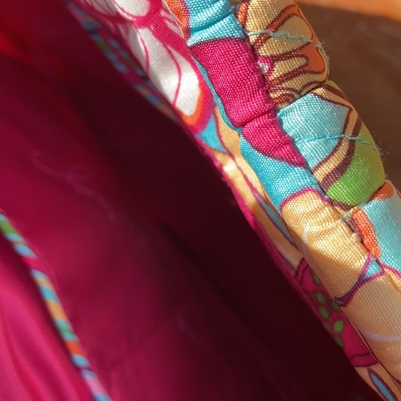 Vera Bradley - Picture 3 of 5